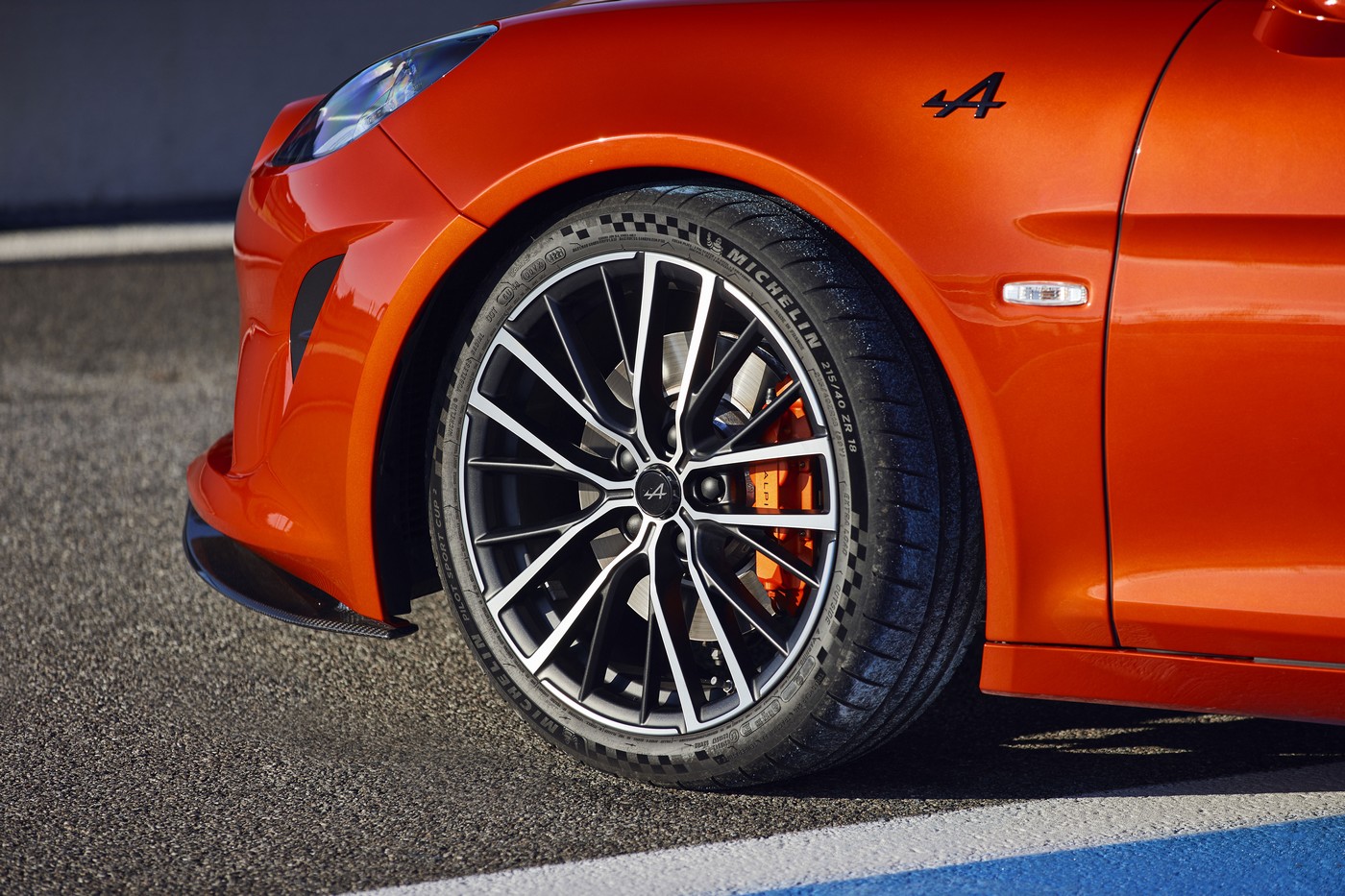 Alpine A110 S orange feu modèle 2022