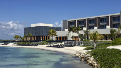 Riviera-Maya-Mexico_Nizuc-Resort-and-Spa_Beach